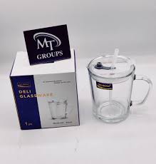 transparent glass coffee mug with straw